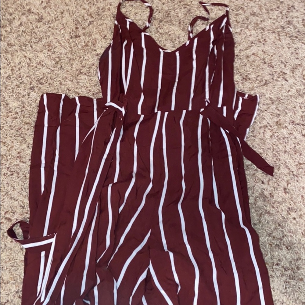 Forever 21 burgundy tank top jumpsuit. Size: L